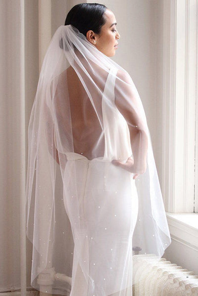 Brautschleier aus feinem Tüll mit bestickten Perlen in Ivory 