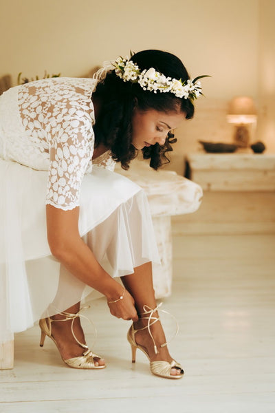 Kurze Brautkleid-Kombi mit Spitzentop und Tüllrock in Ivory