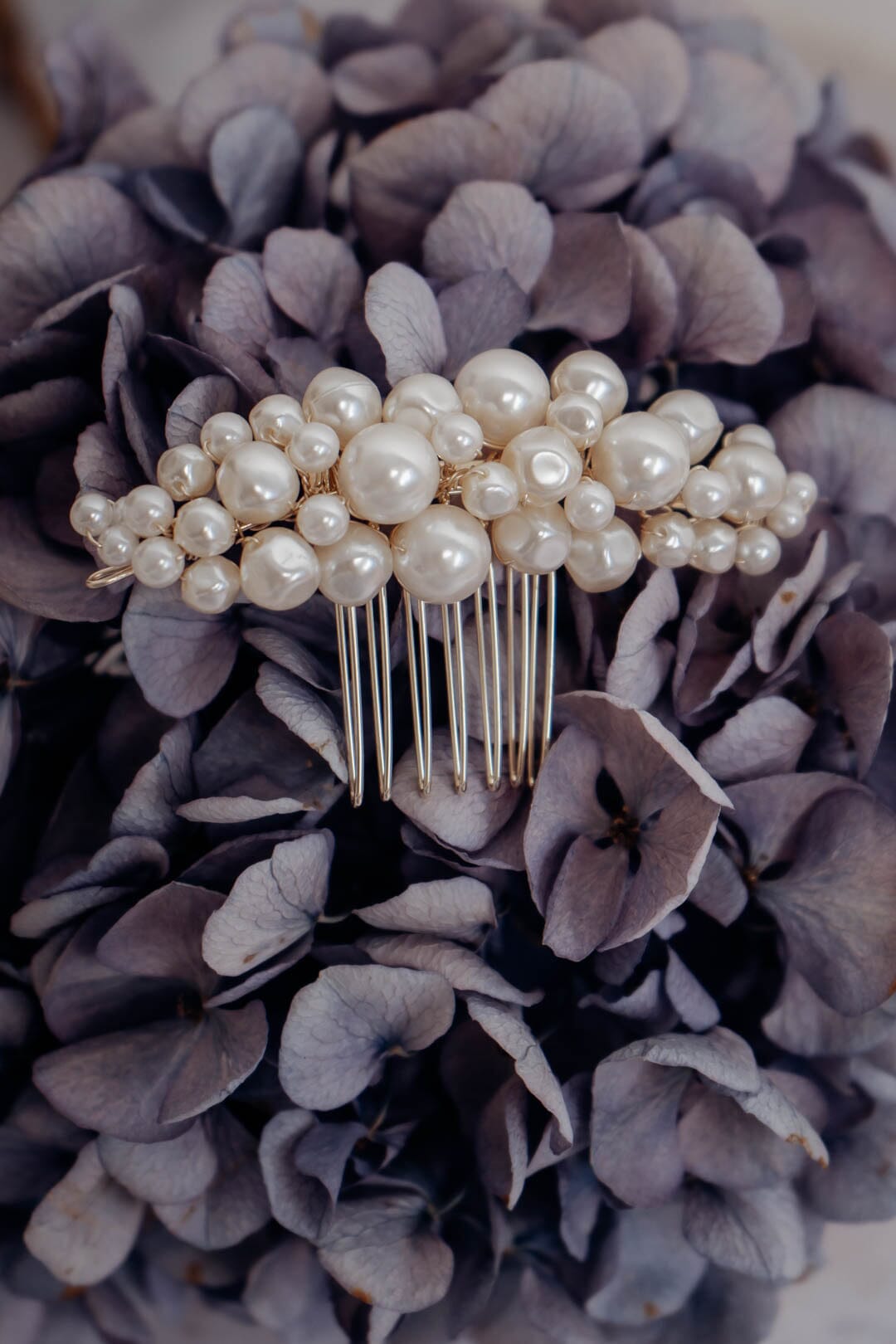 Braut Haarkamm in Halbmondform mit Perlen