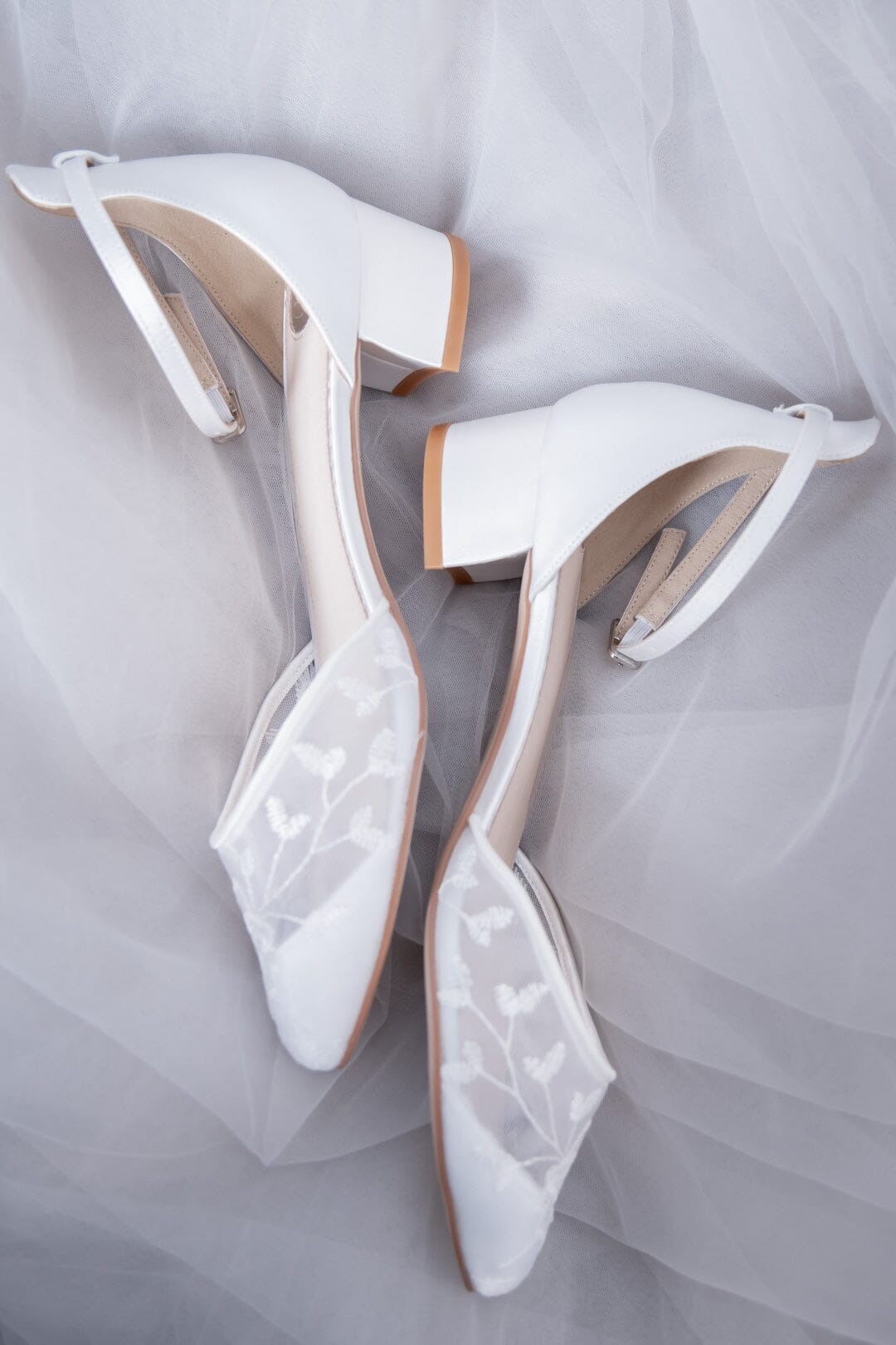 Verzierte Brautschuhe  – London Ivory Lace | The Perfect Bridal Company