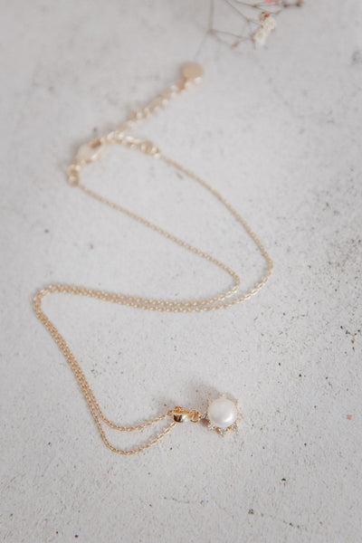 Goldene Braut Halskette mit verzierter Perle