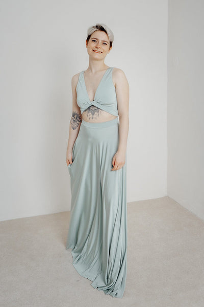 Grünes Brautjungfernkleid – Reverse Gown Sage