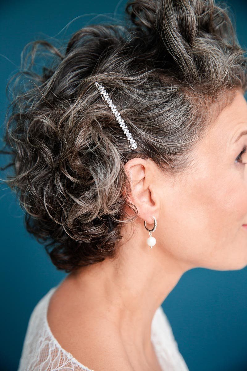 Lange, glamouröse Haarspange mit funkelnden Kristallen - Maid of Honour