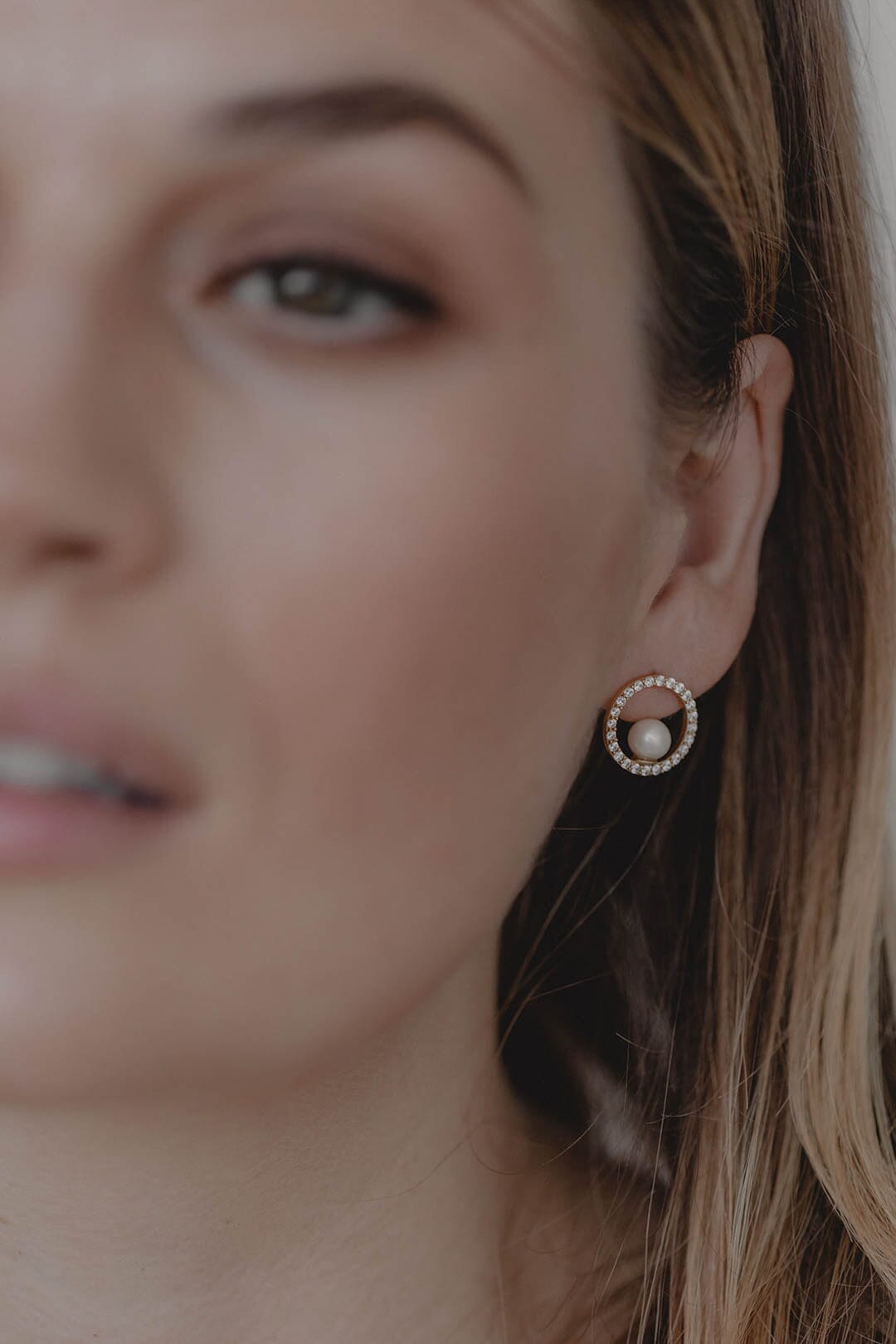 Braut Ohrringe mit Perlen und Kristallen – Danielle