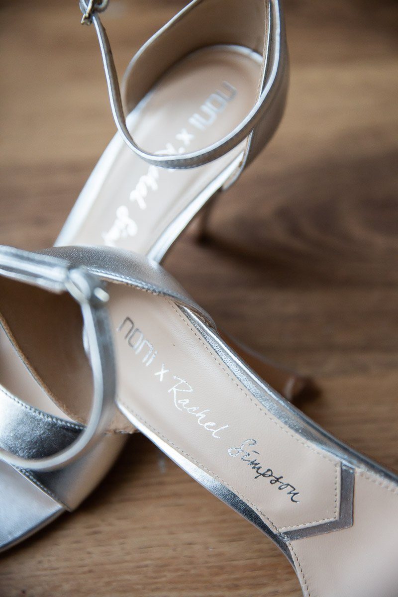 Absatz-Sandalen mit Metallic-Effekt - Ciara Silver