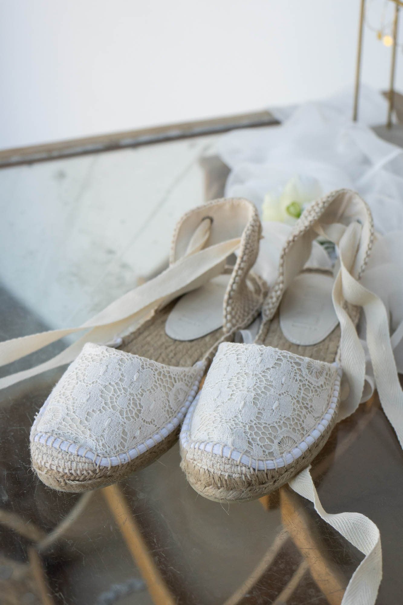 Florale Braut Espadrilles in Ivory mit Knöchelbändern - Josephine