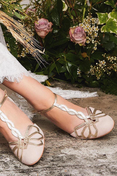 Brautschuh in Blush Rosa mit goldenen Verzierungen - Rosita Pink
