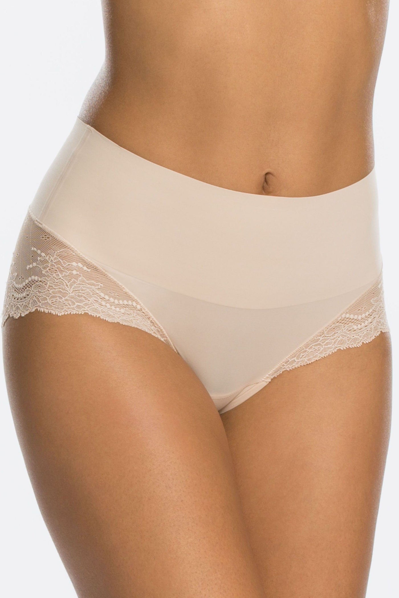 Braut Dessous, Undie-Tectable Lace Hi-Hipster - SPANXBraut Dessous, Undie-Tectable Lace Hi-Hipster - SPANX in Soft Nude, Beige