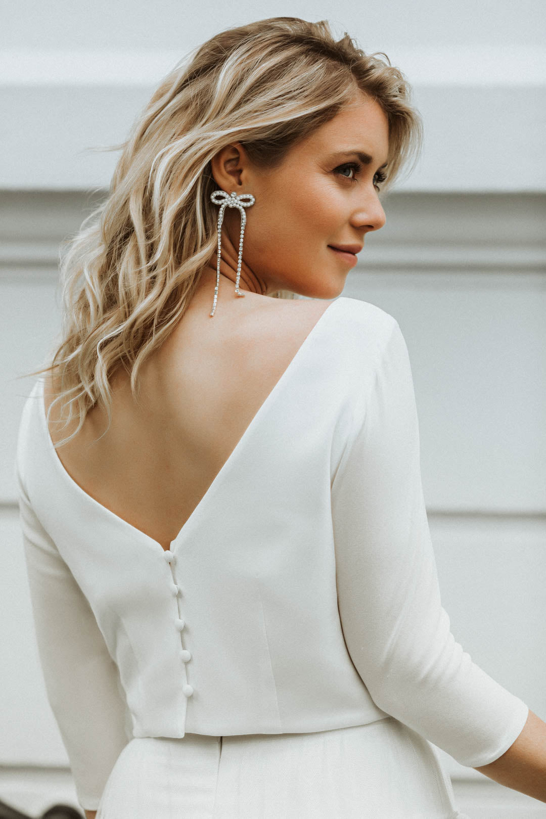Schlichtes Braut Top mit Dreiviertelärmeln und Rückenausschnitt – Youna