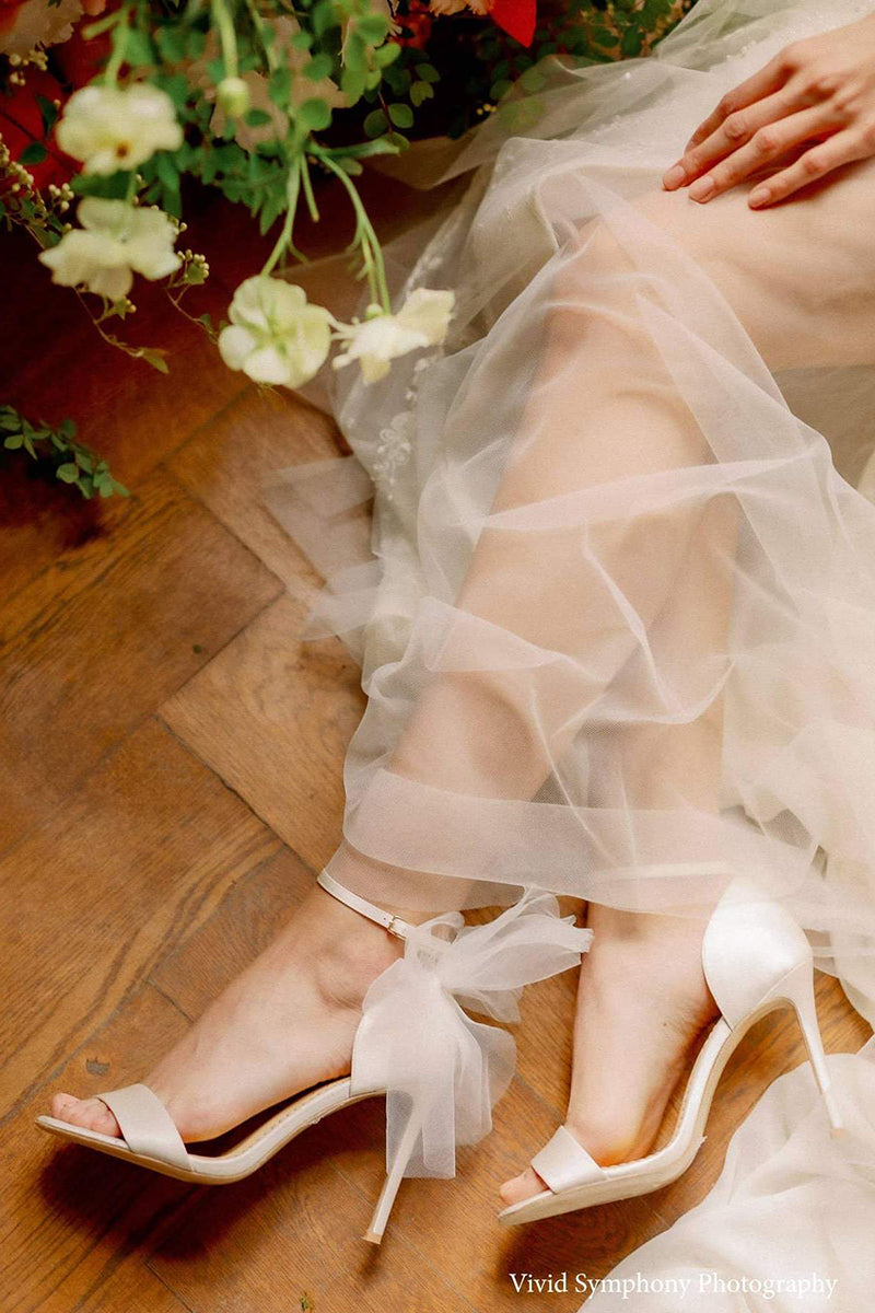 Brautschuhe, Sandaletten aus Seide mit Tüll-Schleife - Elise