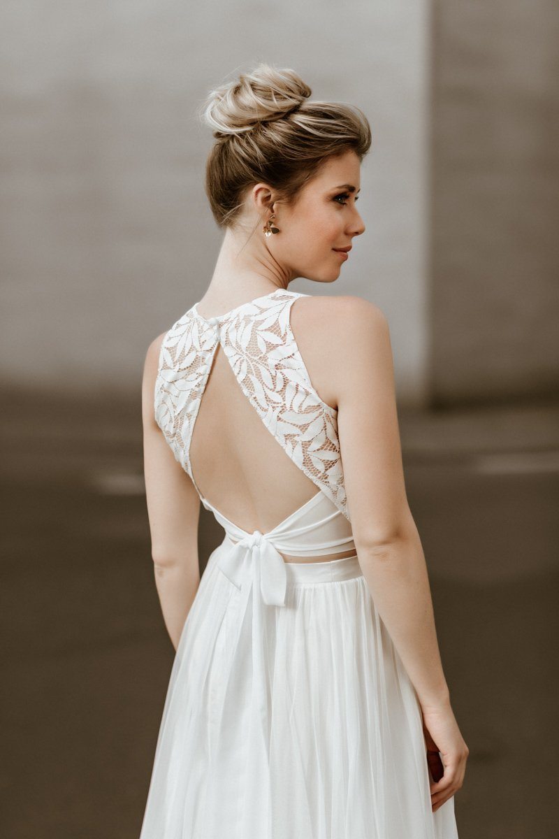 Braut Top mit Blättermuster und Rückenausschnitt - Emilia mit Brautrock Aisling aus Tüll in Ivory