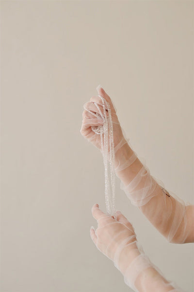 Transparente Tüll-Handschuhe in Off-White